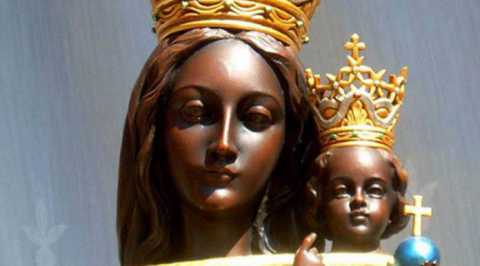 Bari, arriva in "visita" la statua della Madonna nera di Loreto